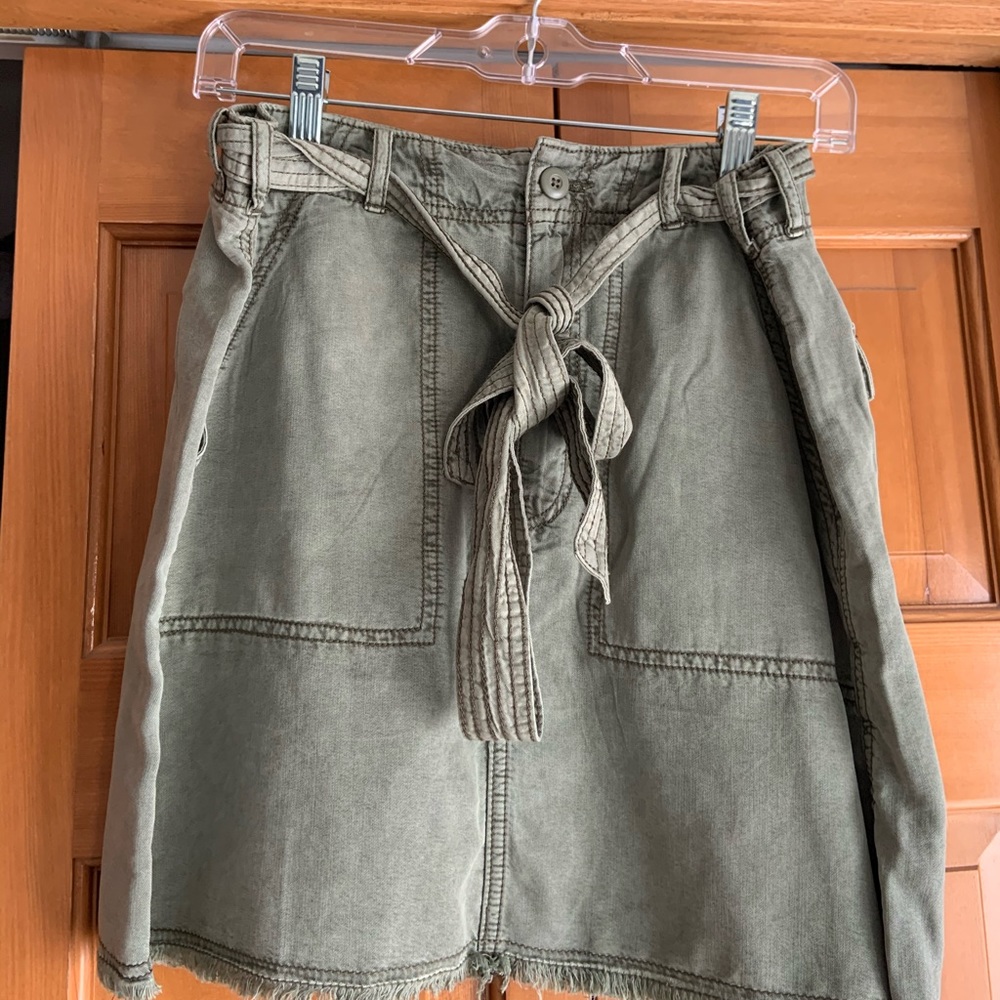 skirt with a tie belt and POCKETS!